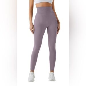Halara Seamless Flow Ruched Back Leggings Nirvana Purple Size M NWT